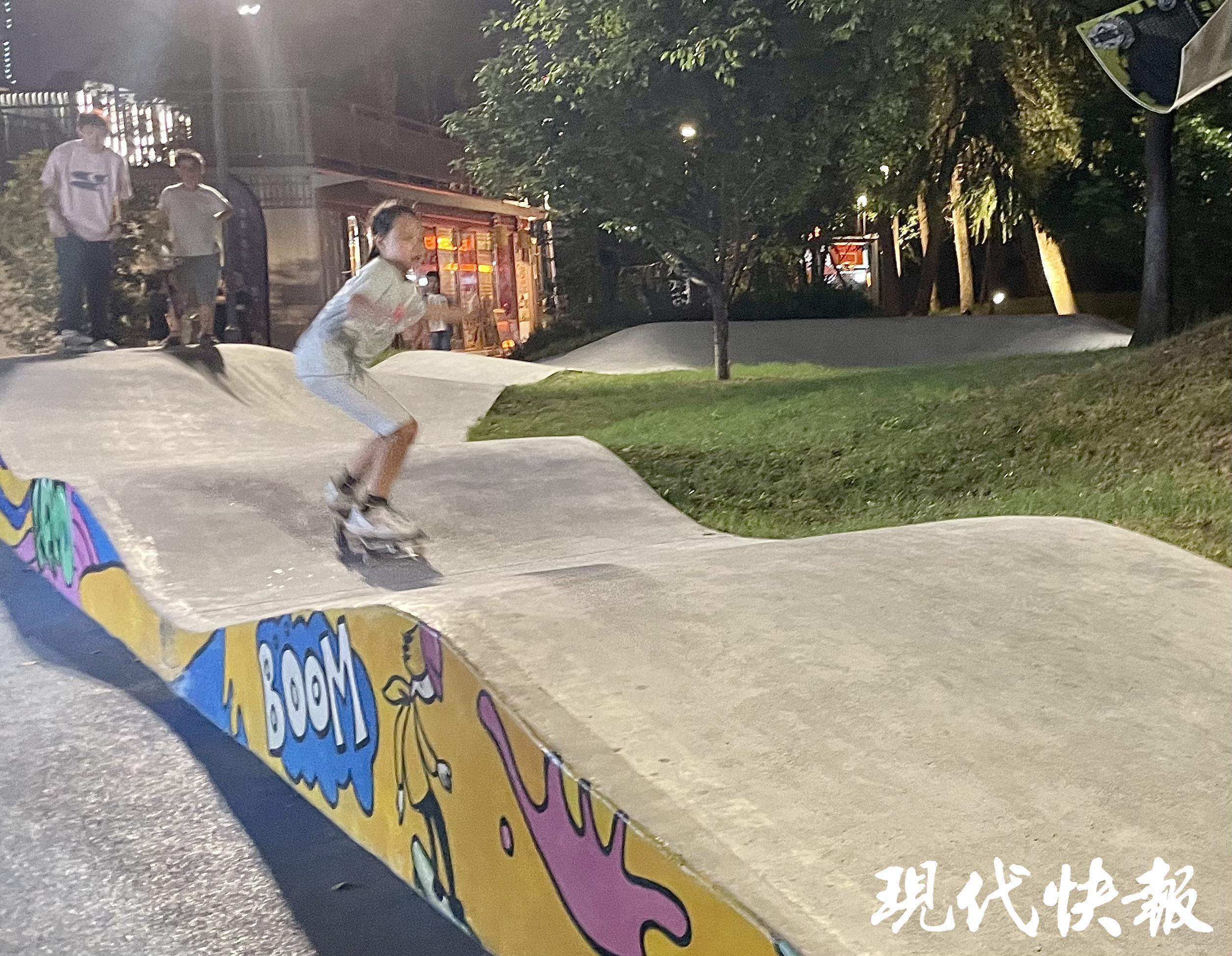 文脉华章｜奥运刮起“潮玩”风体育文化的年轻态表达E星体育网址(图4)